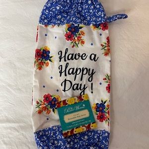 Pioneer woman recycled bag keeper